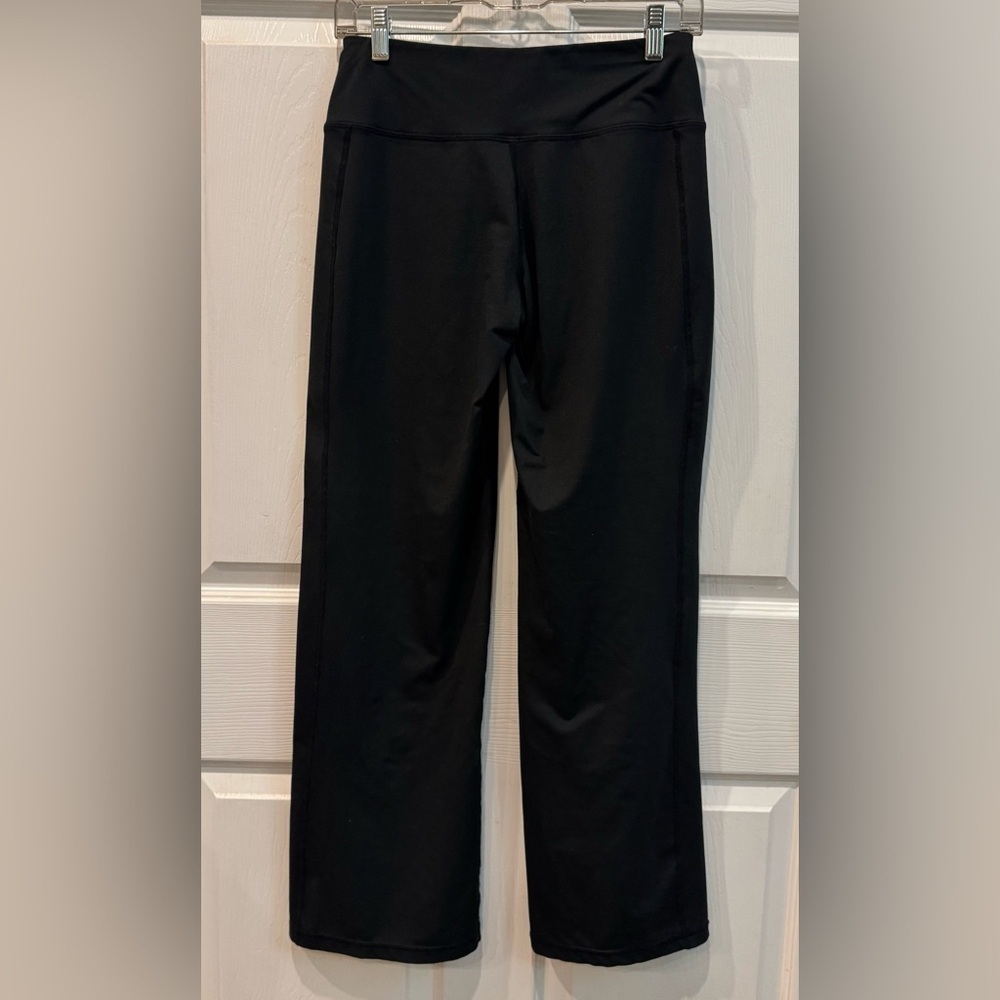 REI Women’s Yoga Pants Black Size Small Petite Pull On Straight Stretch - Picture 2 of 8